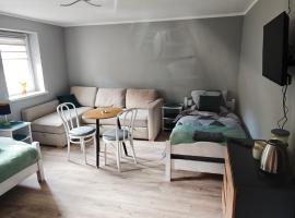 Pokoje i Apartamenty nad potokiem Skałka, hotelli kohteessa Ściegny