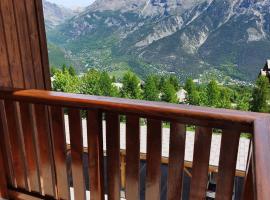 Studio 4 Pers avec Balcon et Parking, Puy-Saint-Vincent - FR-1-504-228, Hotel in Puy-Saint-Vincent
