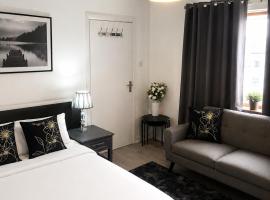 Comfortable Rooms Near Basildon Town Centre, hotel sa Basildon