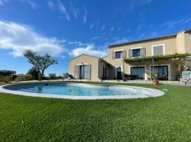 VILLA en Drome Provencale, hotel v destinácii Piégon