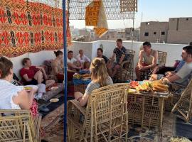 Grand Square Hostel Luxor, khách sạn ở Luxor