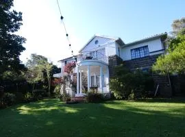 Bustani Manor