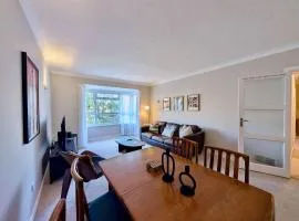 Surbiton Gem 5 Min to Station & Free Parking