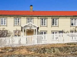 Amazing Home In Averøy With Wifi