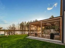 Luxurious Home In Ostrowite With Lake View