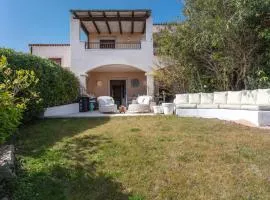 PORTO CERVO - Elegante villetta con giardino e parcheggio