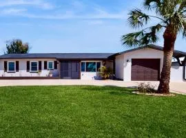 Golf Cart & Heated Pool: Rotonda West Getaway!