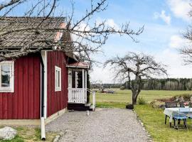 4 person holiday home in ENKÖPING, hotel v destinaci Enköping