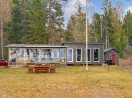 2 Bedroom Stunning Home In Kristinehamn