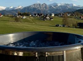 SkyView Wierch Private Jacuzzi Mountain View, khách sạn ở Ząb
