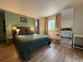 Studio vert à 400 m de la plage