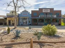 Amazing Reviews - 10 Beds 5 Br SaloonJailSpa
