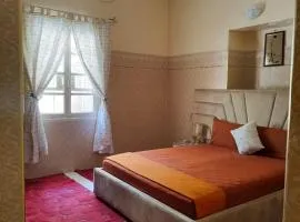 Sunny Villa in Erfoud City Centre - Terrace & Garden, Fast WiFi & Free Parking Included-Your Gateway to Merzouga Dunes
