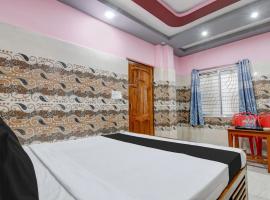 Hotel O DEEPALOK GUEST HOUSE & RESTAURANT, hotelli kohteessa mayapur