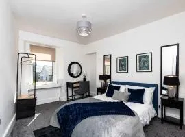 Charming Prime-Central Gem in Hawick-Walk to Shops