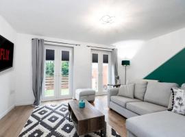 Large 3 bed Double Driveway Smart TVLong Stays โรงแรมในเดอรัม