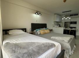 Margarita Dinasty Hotel & Suites, отель в городе Порламар