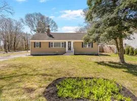 Hyannis MA Family 3BR Firepit Beach nearby