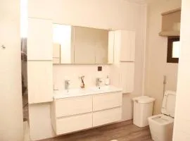 Standing Apartment Cite ATAYA - Near Airport & VDN