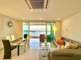 Large 3BR Apt with beautiful ocean views