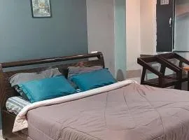 Swanky Cozy Homestay with single AC bedroom