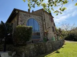 Casa nel bosco il Grottone