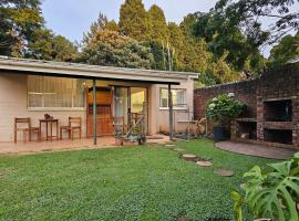 Leopards Tree Garden Cottage, Hotel in Greytown