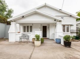 A Home on the Yarra, хотел в Мелбърн