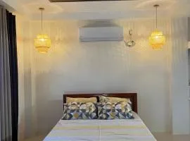 Beachfront Studio with Cozy and Spacious Balcony
