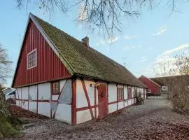 Cozy Home In Sjöbo With Wifi