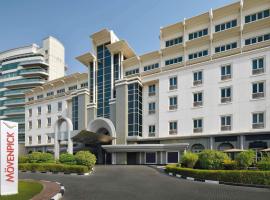 Viesnīca Mövenpick Hotel & Apartments Bur Dubai Dubaijā