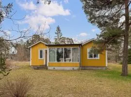 2 Bedroom Amazing Home In Visby