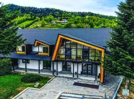 Casa Elena - Resort & SPA, готель у місті Воронец