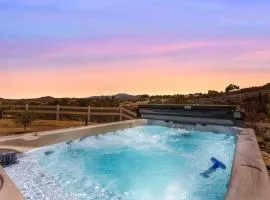 30 Night Stay Amazing Property WSpaLarge Patio