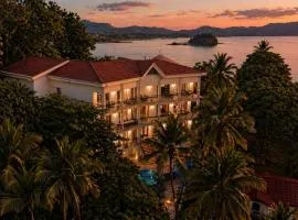 Exclusive Retreats Newest Beachfront Estate w Staff, Breakfast & Chef Available