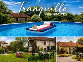 Tranquille Vienne Gites a Chirac dept Charente, hotel i Chirac