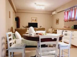 Quiet Cosy apartment near Karfas Beach