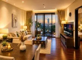 Palm Escape Beachfront 1BR in Royal Amwaj Burj View & Private Balcony