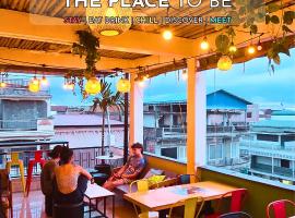 THE PLACE Hostel Battambang, hotel em Battambang