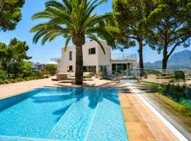 Villa Alegria by NRAS
