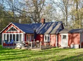 2 Bedroom Pet Friendly Home In Kivik