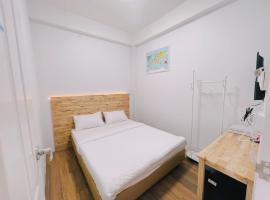 Ban Bang Sakae에 위치한 호텔 latitude 14 Room & breakfast