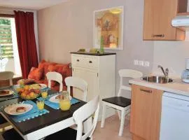 Cosy Studio Retreat in Barjac