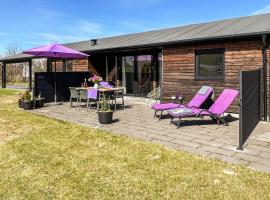 4 Bedroom Stunning Home In Ålbæk, Hotel in Ålbæk