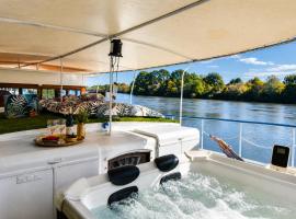 Péniche Le Makara, hotel i Avignon