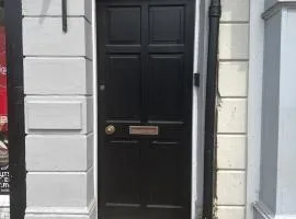 Cozy Apartment in Antrim City Center