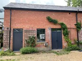 The Old Coach House - countryside escape in Jane Austen country