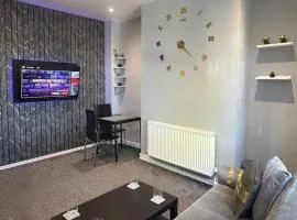 Central 2 Bed House