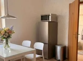 Urlauber & MONTEUR-WOHNUNG, Einzelbetten , WLAN, Parkplatz