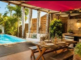 Logement cosy dans belle villa, piscine,vue océan